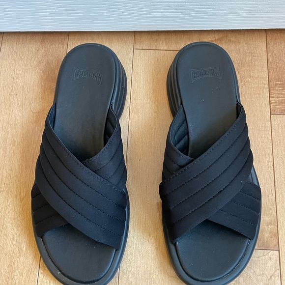 Camper Black Criss Cross Sandal - Picture 3 of 5